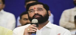 মহারাষ্ট্রে শিবসেনায় মহাবিস্ফোরণ: উদ্ধবের হাত ছাড়লেন ৬ হেভিওয়েট সাংসদ!