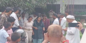 পৈশাচিক নির্যাতন: বছরের পর বছর ধরে বন্দি ছিল নাবালিকা, উদ্ধার হতেই ফাঁস মায়ের বিরুদ্ধে বিস্ফোরক অভিযোগ