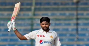লাগাতার ব্যর্থতার জেরে ছাঁটাই শান মাসুদ, টেস্টে কামব্যাক বাবরের: পাকিস্তানের নতুন স্কোয়াড ঘোষণা
