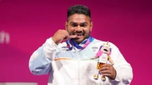 “সবজি বেচেছেন, চালিয়েছেন রিকশা…”-কমনওয়েলথ গেমসে দেশকে প্রথম পদক এনে দিলেন ঝান্ডু কুমার