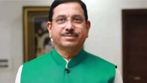 দেশের নতুন শিক্ষামন্ত্রী প্রহ্লাদ যোশী!, অনুমোদন রাষ্ট্রপতির