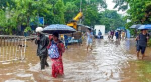 ভেসে যাবে উত্তরবঙ্গ? টানা বৃষ্টির সতর্কতা জারি হাওয়া অফিসের, দক্ষিণবঙ্গে কী খবর?