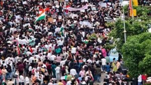 মহিলা আন্দোলনকারীকে অশালীন স্পর্শ! মুম্বইয়ে CJP বিক্ষোভের ভাইরাল ভিডিয়োয় ধুন্ধুমার, তোলপাড় নেটদুনিয়া