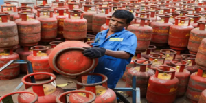জ্বালানি সাশ্রয়ে নতুন প্রযুক্তি! এলপিজির অপচয় রুখতে বড় পদক্ষেপ সরকারি তেল কোম্পানিগুলোর