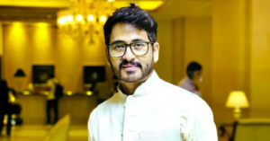 ‘কেউ ব্যান করলে পশ্চিমবঙ্গ থেকে তাকেই বের করে দেব!’ টলিপাড়ার ‘থ্রেট কালচার’ নিয়ে হুঙ্কার হিরণের