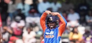 ভাঙল ইউসুফ পাঠানের রেকর্ডও! ৩৫ বলে বিধ্বংসী সেঞ্চুরি করে ক্রিকেটে নতুন ঝড় তুলল বিস্ময়-কিশোর বৈভব