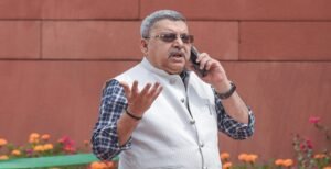 ‘২০ জন গদ্দার লুকিয়ে সংসদে’! বরখাস্ত হতেই বিস্ফোরক কল্যাণ, পাশে নেই তৃণমূল সুপ্রিমো?