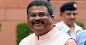 ‘পদত্যাগ করতে চেয়েছিলেন দু’বারই!’ শেষ পর্যন্ত কেন মন্ত্রিত্ব ছাড়তে বাধ্য হলেন ধর্মেন্দ্র প্রধান? সামনে এল চাঞ্চল্যকর তথ্য