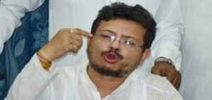 ‘নজিরবিহীন বাটপারি’! তৃণমূলের তহবিল তছরূপের অভিযোগে এবার সরাসরি সুপ্রিম কোর্টের পথে ঋতব্রত