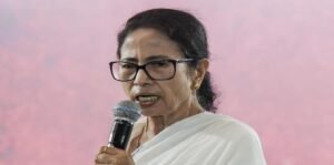হার্ট অ্যাটাক করানোর চেষ্টা! বিজেপিকে বিঁধে এবার শেষ লড়াইয়ের ডাক তৃণমূল সুপ্রিমোর