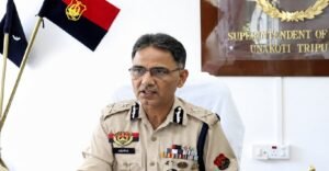 রহস্যমৃত্যু ত্রিপুরা পুলিশের ডিজি অনুরাগ ধনকড়ের! তড়িঘড়ি হাসপাতালে ছুটলেন মুখ্যসচিব