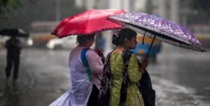 হিমাচল থেকে উত্তরপ্রদেশ—ভারী বৃষ্টির জোড়া সতর্কবার্তা! আপনার রাজ্য কি তালিকায় আছে?