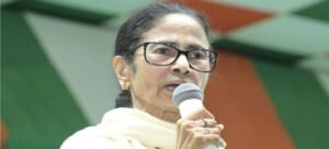 ‘আমার দলের প্রতীক কেড়ে নেবেন…’ একুশের শহিদ দিবসের মঞ্চে বিস্ফোরক দাবি মমতার!
