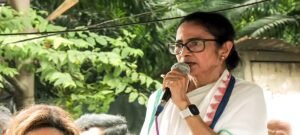 দল ছাড়লেও আর ফেরা নেই! ঋতব্রতদের বিরুদ্ধে একুশের মঞ্চে চরম হুংকার মমতা বন্দ্যোপাধ্যায়ের