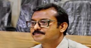 ছবির সঙ্গে কোনো সম্পর্ক না থাকলেও কীভাবে ছিল কার্ড? তথ্য ও সংস্কৃতি দফতরে ইমেল সব্যসাচী বসুর