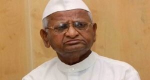 ‘ককরোচ’ মন্তব্য থেকে শিক্ষামন্ত্রীর পদত্যাগ! আন্দোলনকারীদের সমর্থনে প্রধানমন্ত্রীকে দীর্ঘ চিঠি প্রবীণ সমাজসেবীর