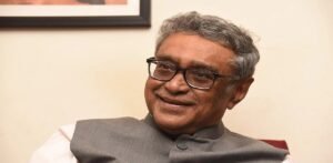 “সিন্ডিকেট রাজ আর আইন-শৃঙ্খলার সমস্যা…” শিল্পপতিদের সামনে বড় প্রতিশ্রুতি দিলেন মন্ত্রী স্বপন দাশগুপ্ত!