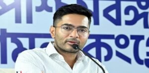 অভিষেক বন্দ্যোপাধ্যায়ের বাবাকে কলকাতা পুরসভার কড়া নোটিস! বরো অফিসে পাঠাতে হলো বাড়ির সমস্ত নথি!