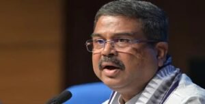 NEET বিতর্কে পদত্যাগ শিক্ষামন্ত্রীর! বিদায়বেলায় ধর্মেন্দ্র প্রধানকে নিয়ে কী বললেন কিরেন রিজিজু?