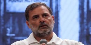 ‘দেশবাসীকে সঙ্গে নিয়ে মর্যাদা রক্ষার লড়াই চালিয়ে যান!’ মোদী সরকারকে সরাতে হুংকার দিলেন রাহুল গান্ধী