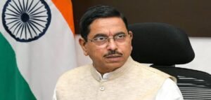 ‘সমস্যার সমাধান না হলে যন্তরমন্তরে ফের ফিরব!’ নতুন শিক্ষামন্ত্রী প্রহ্লাদ যোশীকে কড়া হুঁশিয়ারি সিজেপির