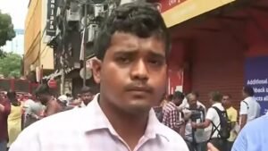 ‘একটা সিঁড়ি, তা-ও লোহার,…’-ধর্মতলার হোটেলে আগুন, প্রাণে বেঁচে ফেরা যুবকের কথায় শিউরে উঠবেন