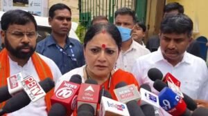 ট্রেড লাইসেন্স দিল কে? CESC-র ভূমিকা নিয়ে মারাত্মক প্রশ্ন তুললেন অগ্নিমিত্রা