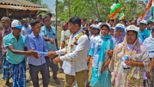 ভালো তৃণমূলে গিয়েও শেষ রক্ষা হল না? অনুব্রত-কাঁটায় সভাপতির পদ ছাড়লেন কাজল!