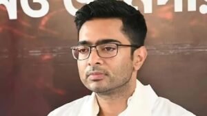 বিদেশ যাওয়ার আগেই চরম বিপাকে অভিষেক! ব্যাঙ্ক অ্যাকাউন্ট ফ্রিজ হতেই হাইকোর্টের দ্বারস্থ তৃণমূল সাংসদ