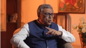 ‘টাটা-রাই যেখানে ব্যর্থ, আমরা কে কোথাকার!’ রাজ্যজুড়ে বিনিয়োগ টানার চ্যালেঞ্জ নিয়ে বিস্ফোরক অর্থমন্ত্রী স্বপন দাশগুপ্ত