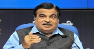 রাজনীতি থেকে অবসরের জল্পনা তুঙ্গে! গডকড়ির বিস্ফোরক মন্তব্যের আসল সত্যিটা কী?