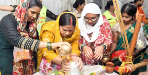 শ্রাবণ মাসের ব্রতের মাঝেই হঠাৎ পিরিয়ডস শুরু হলো? উপবাস কি রাখা যাবে? জানুন শাস্ত্রের আসল নিয়ম!