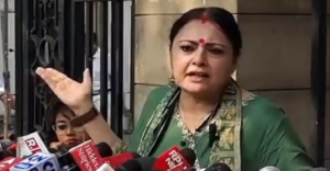 “তিলোত্তমা বিচার পাননি, ১৫ বছরের ভুল আছে— তবুও এ সব মেনে নেওয়া যায় না!” মমতার উপর হামলার তীব্র নিন্দা অগ্নিমিত্রার