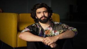 “এবার আমাকে বিদায় জানান, আমি ফিরব…” শারীরিক সুস্থতার টানে হঠাৎ কেন এমন বড় সিদ্ধান্ত নিলেন আমাল?
