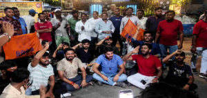 “নকশালদের কফিনে শেষ পেরেক!” যাদবপুরের মহারণে চরম উত্তেজনা, গোলপার্কে ধুন্ধুমার মিছিল