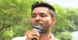 “যব তক ম্যায় মরা নেহি, তব তক ম্যায় হারা নেহি!” ইডি-সিবিআইকে বুড়ো আঙুল দেখিয়ে হুঙ্কার অভিষেকের