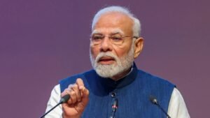 ‘মাটির কাছেই থেকেছেন…’, প্রাক্তন রাষ্ট্রপতি রামনাথ কোবিন্দের আত্মজীবনী প্রকাশ অনুষ্ঠানে আবেগে ভাসলেন মোদি