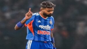 অধিনায়কত্বের শর্তেই বিপাকে হার্দিক! গুজরাট টাইটানসে ফেরার জল্পনা বাড়তেই বড় সিদ্ধান্ত ফ্র্যাঞ্চাইজির