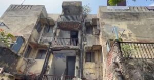 ধসে পড়ার আশঙ্কায় বিপজ্জনক ঘোষণা! নয়ডার সেক্টর ৩১-এ ফ্ল্যাট খালি করার নোটিশ পেতেই মাথায় হাত বাসিন্দাদের
