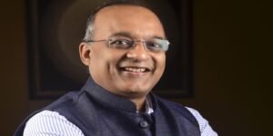 ব্যাঙ্কের শীর্ষপদে আর থাকছেন না শশীধর জগদীশন! ৩১ আগস্ট বাজার খুলতেই কি বড় বিপাকে পড়তে চলেছেন বিনিয়োগকারীরা?