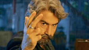 “কেউ বলে বিপ্লবী…”-র সুনামেই কুপোকাৎ সব প্রতিদ্বন্দী! দর্শকদের পাগলা চাহিদায় হলের সংখ্যা বাড়াতে বাধ্য হলেন নির্মাতারা
