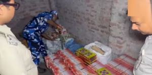 নিষিদ্ধ বাজির রমরমা! ১০০ কেজি মশলা ও বাজি বাজেয়াপ্ত হতেই পুলিশি তৎপরতায় তোলপাড় দক্ষিণ ২৪ পরগনা