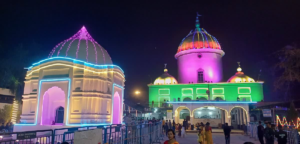 ১৮ কিমি হাঁটা পথ, হেলিকপ্টার থেকে পুষ্পবৃষ্টি! জল্পেশের শ্রাবণী মেলায় এবার যা হল, তা ইতিহাস!