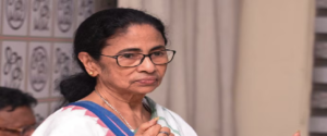 রবীন্দ্র রচনাবলী ফেরত দেননি মমতা! প্রাক্তন মুখ্যমন্ত্রীর বিরুদ্ধে কড়া আইনি ব্যবস্থা নেওয়ার হুশিয়ারি মন্ত্রীর!