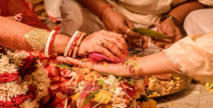 পাকিস্তানের মাটিতে ফের চরম অমানবিকতা! দুই হিন্দু বোনকে জোর করে ধর্মান্তরিত করে বিয়ে দেওয়ার অভিযোগ