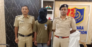 “আঠারো বছরের নীচে বিয়ে হলেই সোজা জেল!” মুর্শিদাবাদে বিয়ের মণ্ডপে হানা দিয়ে পুলিশ উদ্ধার করল ১৬ বছরের কনেকে
