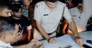 কোচবিহারে বিশাল সোনা পাচার চক্রের হদিশ! ৮৯ লক্ষ টাকার বিস্কুট সহ গ্রেফতার এক