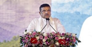 স্কুলের পাঠ্যপুস্তকে ভাষা বিকৃতির নামে তোষণ! আগের দুই সরকারকে একহাত নিয়ে কড়া বার্তা মুখ্যমন্ত্রীর