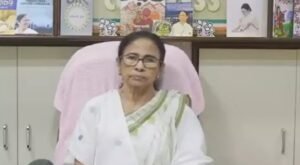 মাঝরাতে আইটি অফিসে হামলা, পুলিশের একাংশকে নিয়ে বিস্ফোরক অভিযোগ! জল্পনা বাড়িয়ে বড় আন্দোলনের ডাক তৃণমূল সুপ্রিমোর