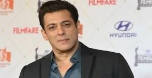 খাবারে নোংরামি বরদাস্ত নয়! বন্ধুর ক্যাফেতে তেলাপোকা-কাণ্ড এড়াতে কোন ভয়ঙ্কর ব্যক্তির জুজু দেখালেন ভাইজান?